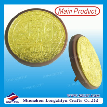 Die Casting Gold China Dragon Round Shield Wooden Trophy